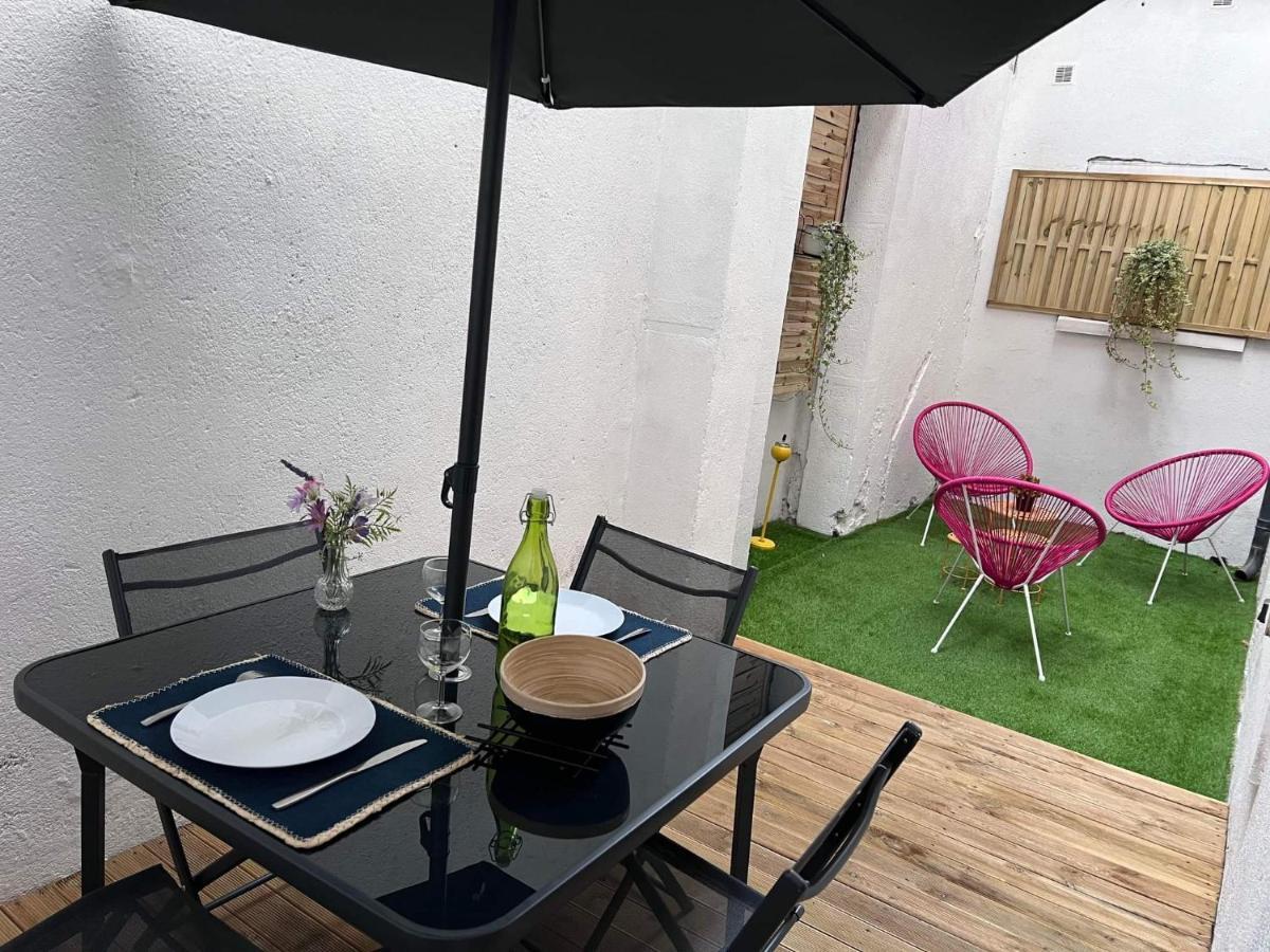 Charmant Appartement Climatise Aux Pieds De La Cite Carcassonne Exterior foto